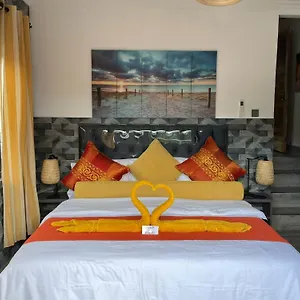 360 Degrees Villa Victoria